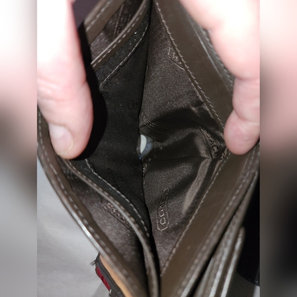 Guc little red coach wallet see pics - Picture 11 of 11